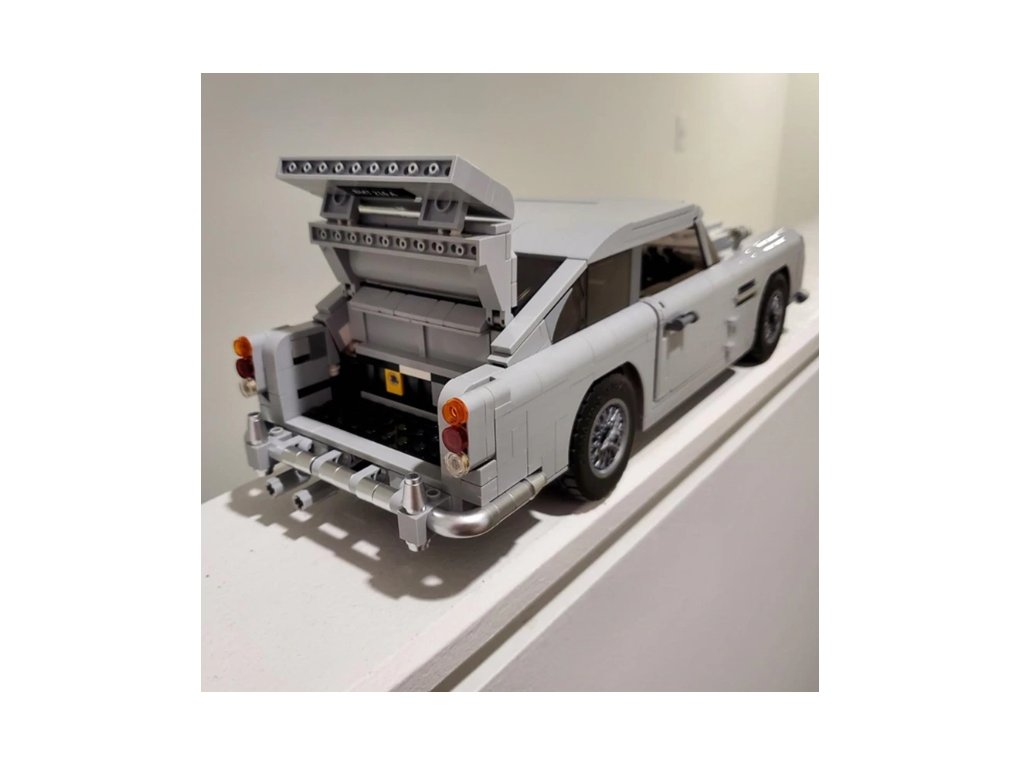 2439_Stavebnice_Auto_James_Bond_1450_kus__2