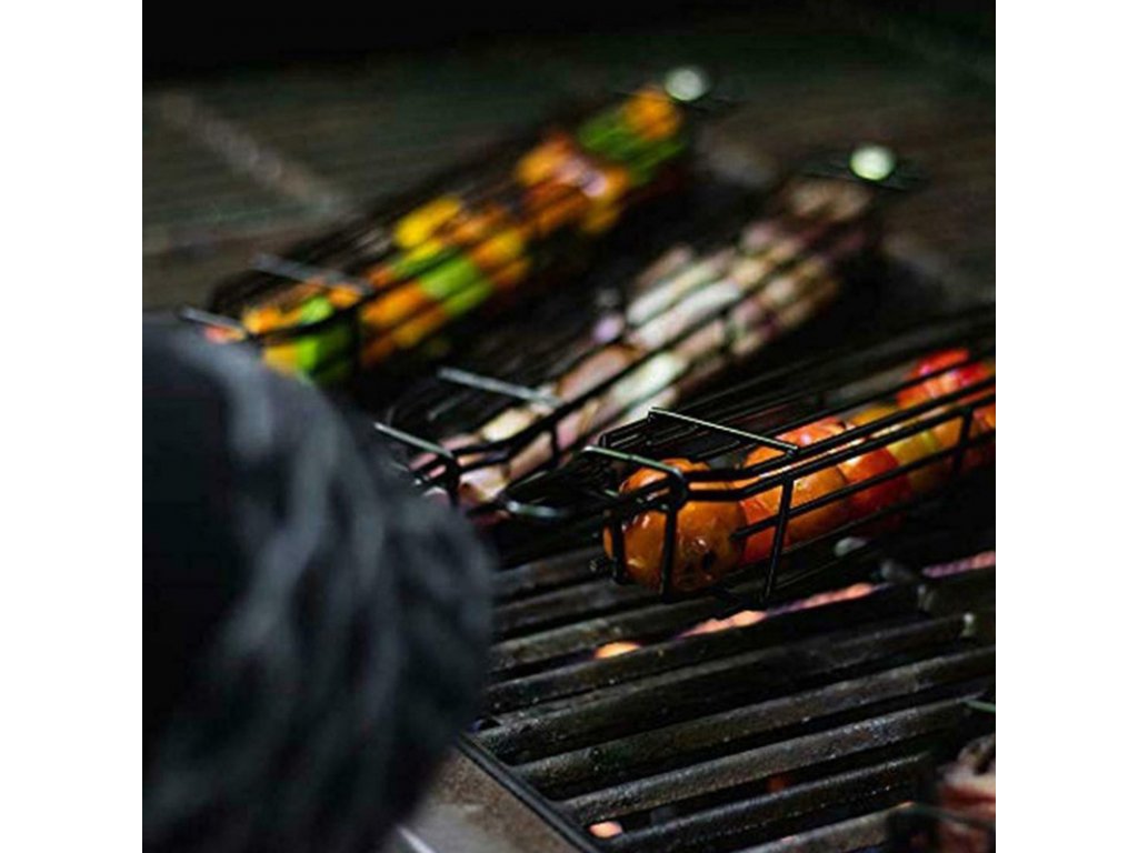 7443_BBQ_Grilovac__ko__Gril_p__slu_enstv__na_pe_en__6