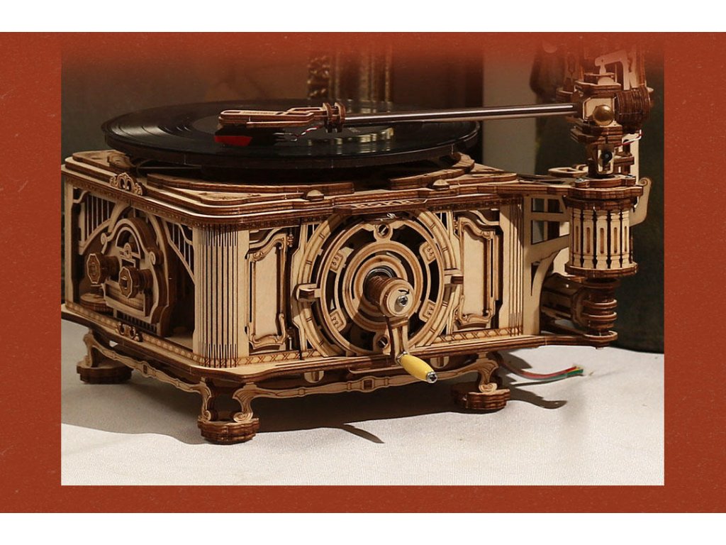 5676_D_ev_n__Gramofon_s_hudbou_1_1_424ks_3