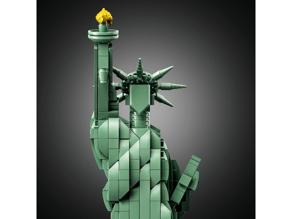 6324_LEGO_21042_Architecture_Socha_Svobody_Sestaviteln__2