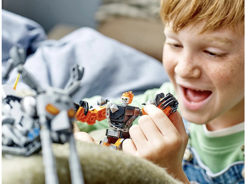 6252_LEGO_76245_Marvel_Ghost_Rider_s_robotem_a_motorkou_7