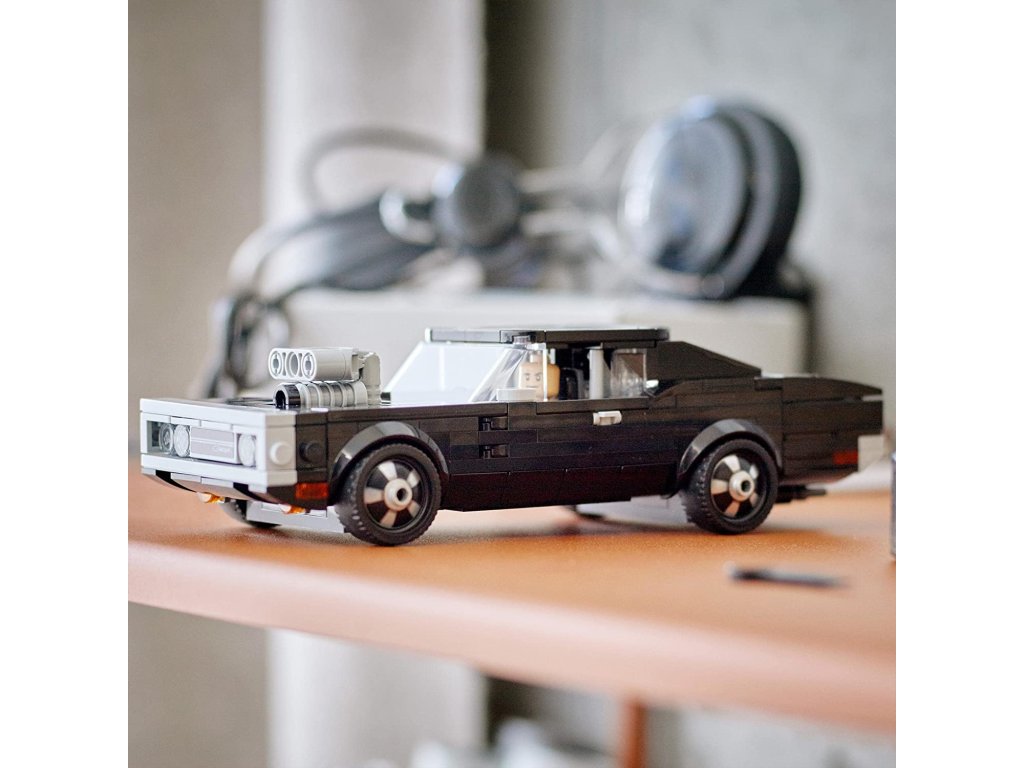 6264_LEGO_76912_Rychle_a_zb_sile_1970_Dodge_Charger_R_T_4
