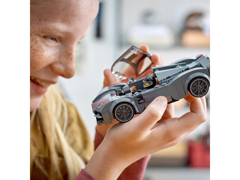 6042_LEGO_76915_Speed___Champions_Pagani_Utopia_z_vodn__6