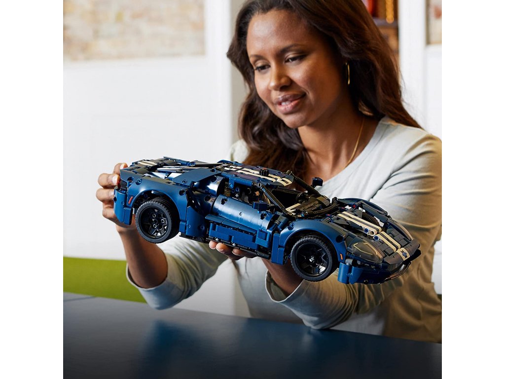 6321_Stavebnice_LEGO_42154_Technic_Ford_GT_2022_Model_a_MAIN