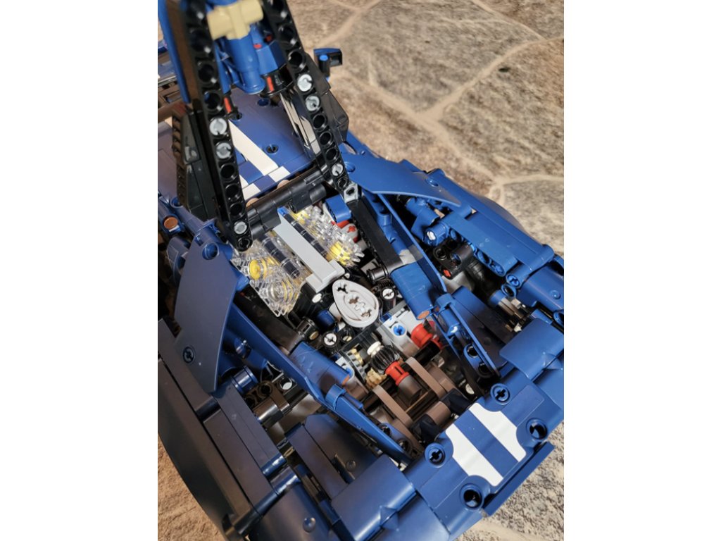 6321_Stavebnice_LEGO_42154_Technic_Ford_GT_2022_Model_a_4