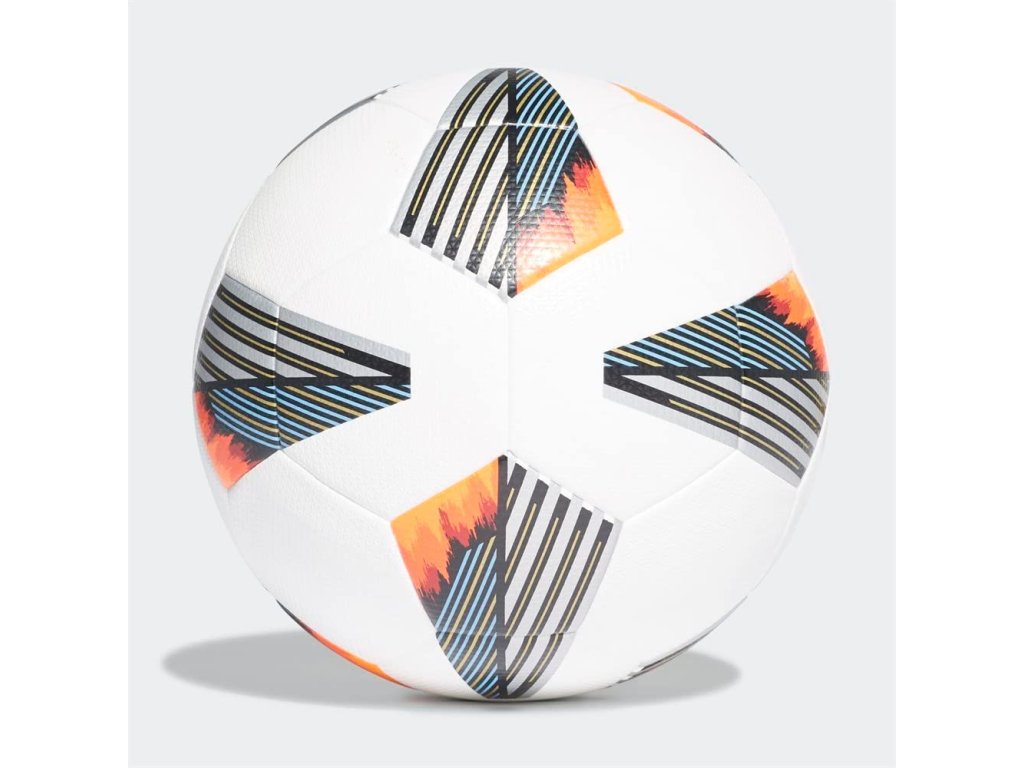 6150_Fotbalov__m___adidas_Tiro_Pro_3