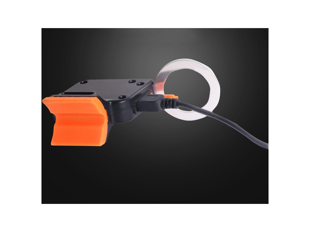 7874_Zadn__sv_tlo_na_kolo_s_v_ce_re_imy_sv_cen__USB_srd_3
